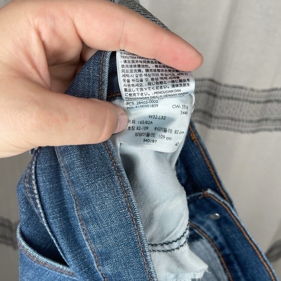 LEVI'S 512 Slimming Boot Mid Rise Jeans, Size 32 - Picture 10 of 10